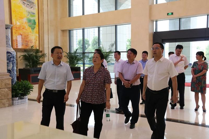 湖南省人大社會委、省總工會來公司調(diào)研